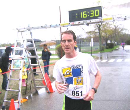 050105Race10KWinner.jpg