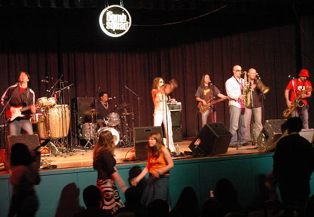 firstnightbombsquad12310401.jpg
