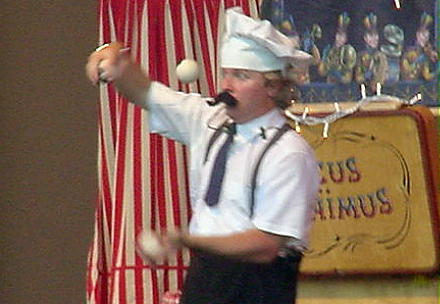 juggler07200501.jpg