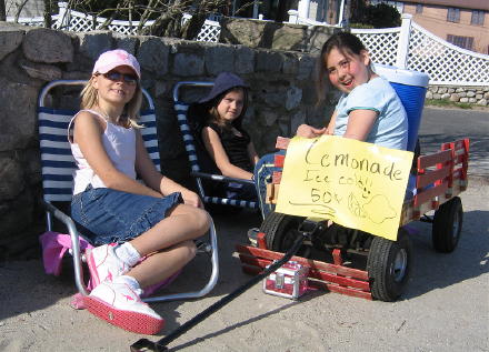 lemonadestand04170501.jpg