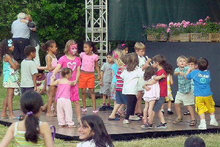 levittdancethrope06260501.jpg