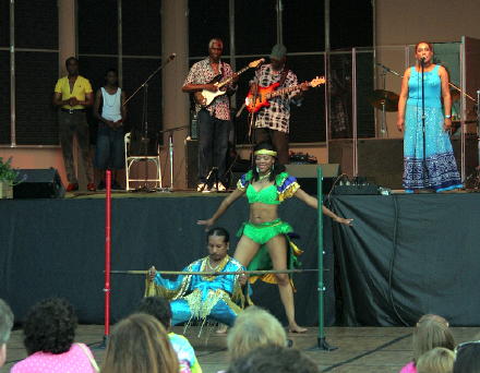 levittdanderaron06260501.jpg