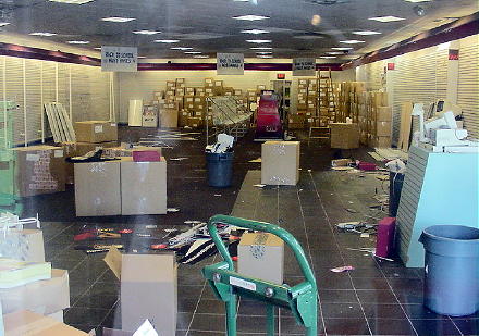 samgoody08100501.jpg