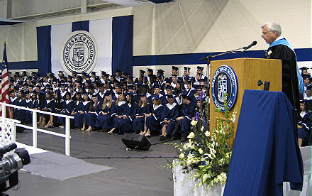 shsgrad06180402.jpg