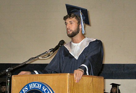 shsgrad06180404.jpg