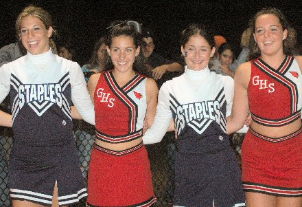 staplesgreenwichcheerleaders09170401.jpg