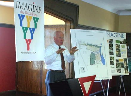 ymcaforum04130501.jpg